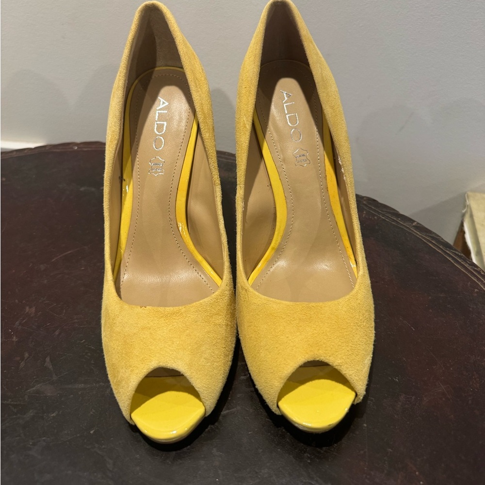 Aldo Yellow suede Peep-Toe Heels for Women Size 39/8.5-9